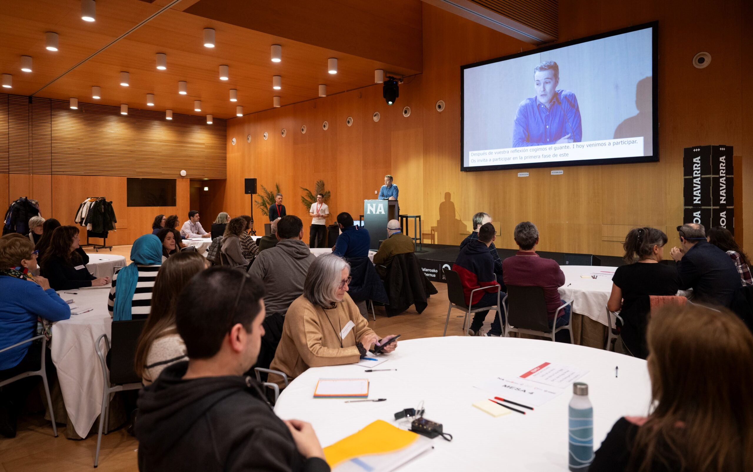 Gobierno de Navarra, entidades sociales y personas usuarias estudian cómo utilizar la IA en la mejora de la accesibilidad y la comunicación de las personas