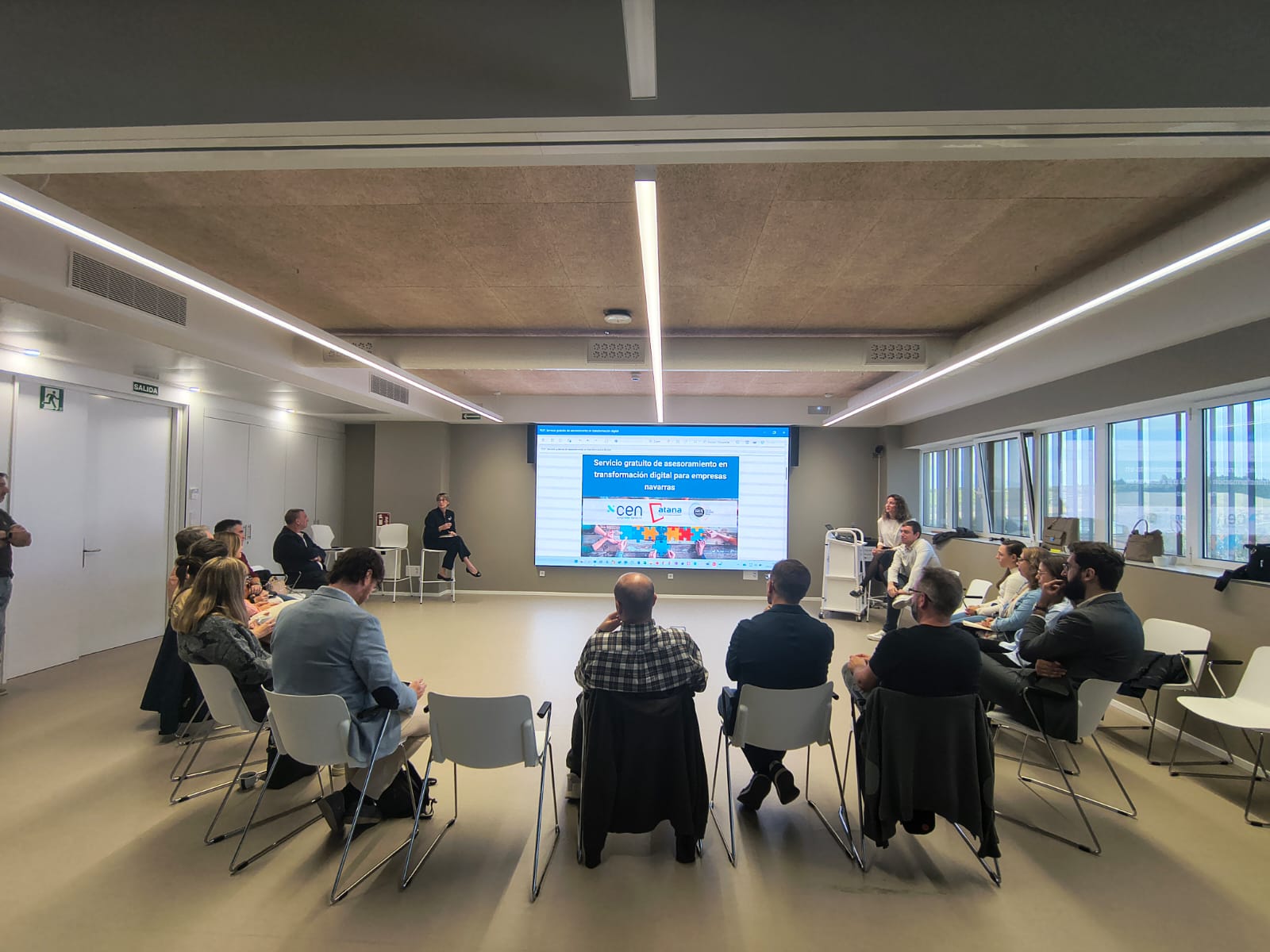 Presentación Servicio Sin Coste de Asesoramiento Inicial en Transformación Digital