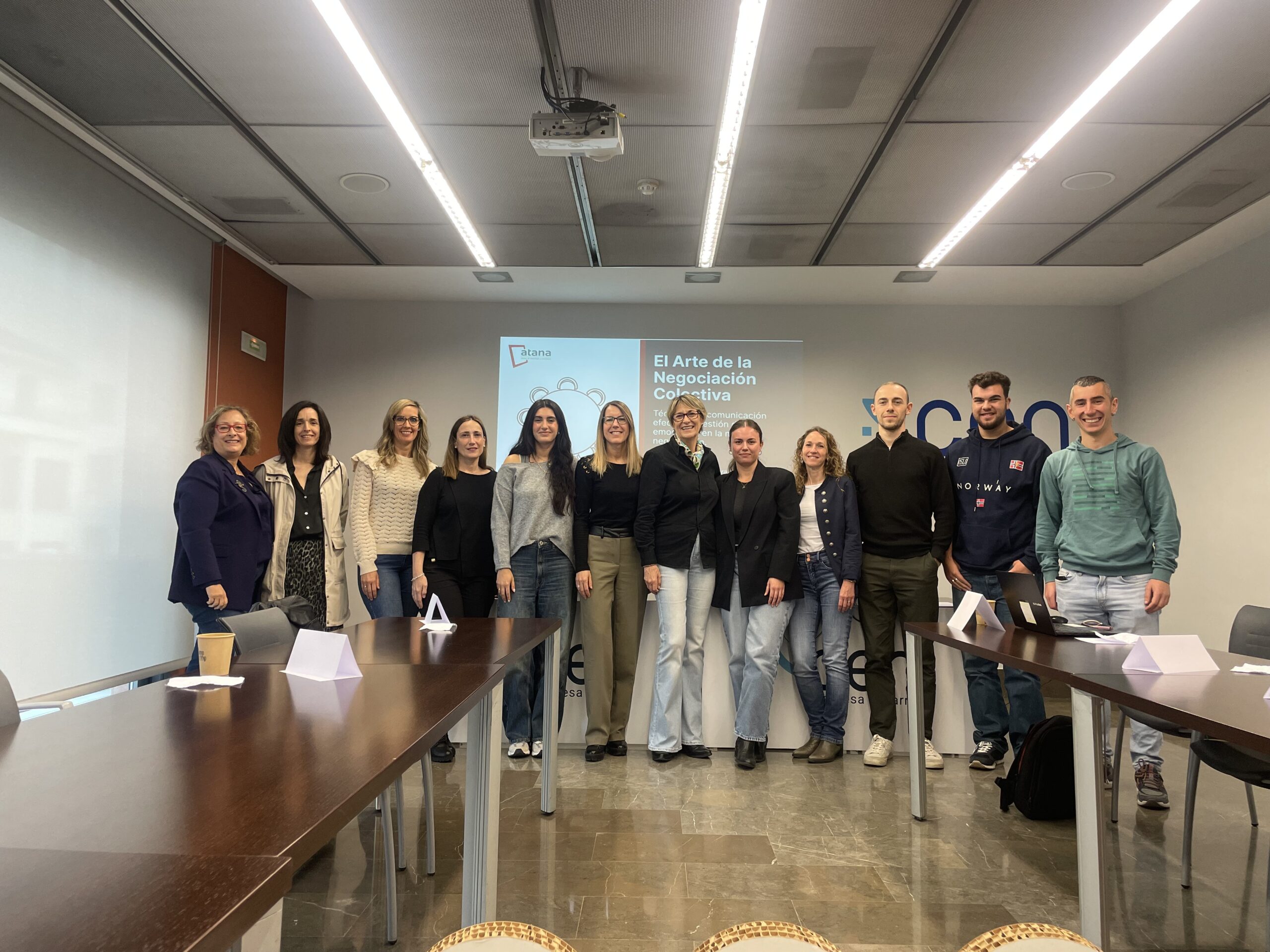 ATANA celebra el taller «Técnicas de comunicación efectiva y gestión de emociones en la mesa de negociación»
