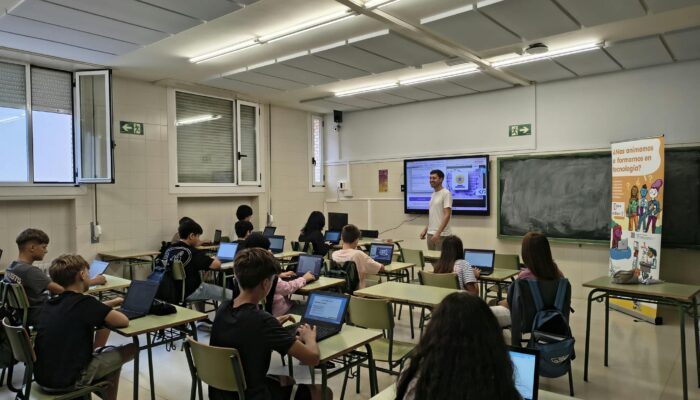 ATANA acerca las vocaciones STEM al alumnado del IES Marqués de Villena de Marcilla
