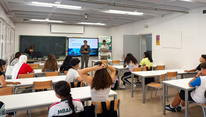 ATANA acerca las vocaciones STEM al alumnado del IES Marqués de Villena de Marcilla